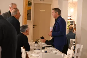 Δείπνο προς τους χορηγούς