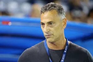 Σάντης/"Με προβληματίζει αφάνταστα το οικονομικό"
