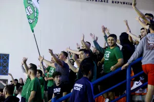 Αρκετός κόσμος στο ντέρμπι