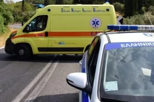Μηχανή παρέσυρε και σκότωσε βρέφος τριών μηνών - Το κρατούσε αγκαλιά ο παππούς του