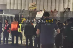 Χαμός έξω από το "Αλφαμέγα" για τους Ισπανούς! (Φώτος Kerkida)