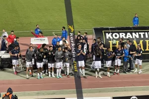 (ΒΙΝΤΕΟ Kerkida) Το... πάρτι μπροστά στην κεντρική