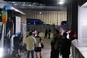 (Φωτορεπορτάζ Kerkida): Η άφιξη της Κύπρου στο "Αλφαμέγα"