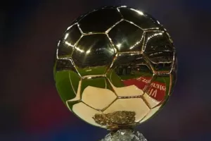 Η UEFA θα συνδιοργανώνει με το «France Football» την τελετή για τη «Χρυσή Μπάλα»