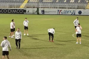 Τσεκάρουν τον αγωνιστικό χώρο!