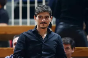 "Χτύπημα" DPG με… άρωμα γυναίκας