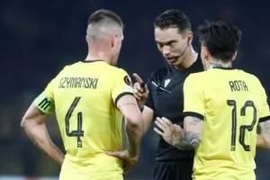 Εξωπραγματικό: 6ο πέναλτι που κάνει η ΑΕΚ στον όμιλο!