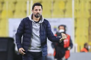 «Δεν μπορούμε να πάρουμε τον Μπακασέτα, είναι ακριβός για την Κάρντιφ»