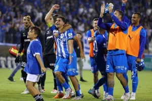 Ανόρθωση-Ομόνοια: Της "έσπασε" το αήττητο και την προσπέρασε! (Φώτος)