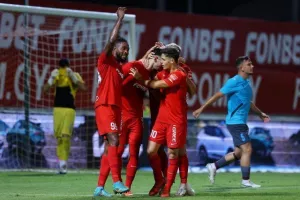 Νέα Σαλαμίνα - ΕΝΠ: Εξάσφαιρη... πρόκριση! (Φώτος)