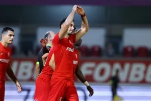 Νέα Σαλαμίνα - ΕΝΠ: Εξάσφαιρη... πρόκριση! (Φώτος)