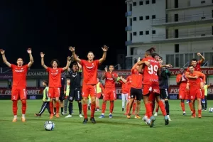 Νέα Σαλαμίνα - ΕΝΠ: Εξάσφαιρη... πρόκριση! (Φώτος)