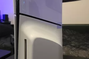 Εμφανίστηκαν ήδη οι πρώτες εικόνες του νέου πιο λεπτού PS5