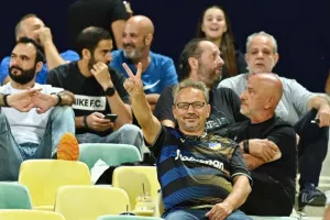 ΑΕΚ-ΑΠΟΕΛ: Επίδειξη (γαλαζοκίτρινης) δύναμης στη Λάρνακα! (Φώτος)