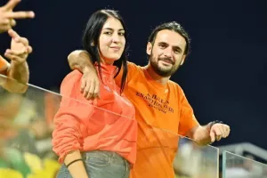 ΑΕΚ-ΑΠΟΕΛ: Επίδειξη (γαλαζοκίτρινης) δύναμης στη Λάρνακα! (Φώτος)
