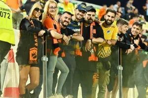 ΑΕΚ-ΑΠΟΕΛ: Επίδειξη (γαλαζοκίτρινης) δύναμης στη Λάρνακα! (Φώτος)