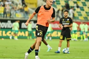 ΑΕΚ-ΑΠΟΕΛ: Επίδειξη (γαλαζοκίτρινης) δύναμης στη Λάρνακα! (Φώτος)