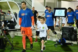 ΑΕΚ-ΑΠΟΕΛ: Επίδειξη (γαλαζοκίτρινης) δύναμης στη Λάρνακα! (Φώτος)
