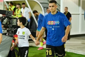 ΑΕΚ-ΑΠΟΕΛ: Επίδειξη (γαλαζοκίτρινης) δύναμης στη Λάρνακα! (Φώτος)