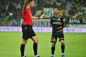ΑΕΚ-ΑΠΟΕΛ: Επίδειξη (γαλαζοκίτρινης) δύναμης στη Λάρνακα! (Φώτος)