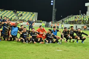(ΒΙΝΤΕΟ Kerkida/Φώτος) Πάρτι με τους Πορτοκαλί οι παίκτες στο πέταλο!