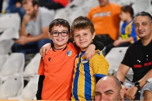 (ΦΩΤΟΣ) από τις εξέδρες του ΓΣΠ 