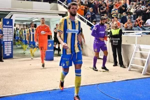 ΑΠΟΕΛ-ΑΕΛ: Mε... ζωγραφιά Ζέφτε η 8η σερί νίκη και κορυφή!
