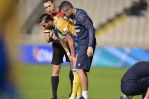 ΑΠΟΕΛ-ΑΕΛ: Mε... ζωγραφιά Ζέφτε η 8η σερί νίκη και κορυφή!