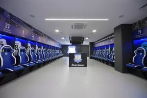 Η ξενάγηση του Απόλλωνα στα ανακαινισμένα αποδυτήρια στο Αλφαμέγα (Βίντεο/Φώτος)