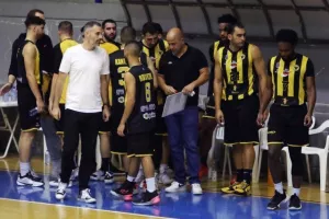 Αγχωτική νίκη ΑΠΟΕΛ (Φώτος)