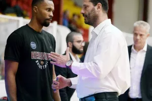 Φινάλε με βαριά ήττα (Φώτος)