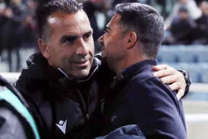 Ομόνοια - Εθνικός: Το γύρισε με τεσσάρα και... πλησίασε κορυφή! (Φώτος)