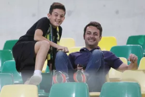 Ο κόσμος στην "Αρένα" (Φωτορεπορτάζ)