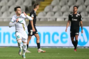 Εκπληκτικός 