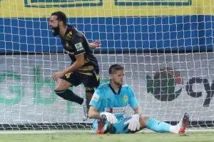 ΑΕΚ-ΑΠΟΕΛ: Επίδειξη (γαλαζοκίτρινης) δύναμης στη Λάρνακα! (Φώτος)