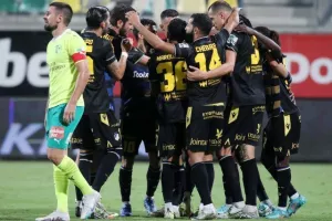 ΑΕΚ-ΑΠΟΕΛ: Επίδειξη (γαλαζοκίτρινης) δύναμης στη Λάρνακα! (Φώτος)