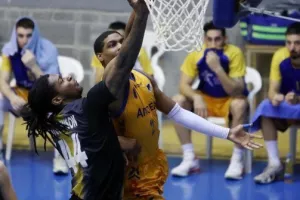 ΑΠΟΕΛ/Νίκησε την ΕΘΑ και διατήρησε το απόλυτο! (Φώτος)