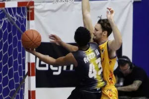 ΑΠΟΕΛ/Νίκησε την ΕΘΑ και διατήρησε το απόλυτο! (Φώτος)