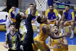 ΑΠΟΕΛ/Νίκησε την ΕΘΑ και διατήρησε το απόλυτο! (Φώτος)