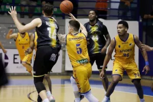 ΑΠΟΕΛ/Νίκησε την ΕΘΑ και διατήρησε το απόλυτο! (Φώτος)