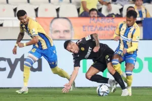 ΑΠΟΕΛ-ΑΕΛ: Mε... ζωγραφιά Ζέφτε η 8η σερί νίκη και κορυφή!