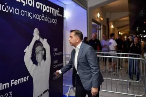 Απόλλων-ΑΕΚ: Έσπασε την "κατάρα" υπό το βλέμμα Μπεν Σιμόν (Φώτος)
