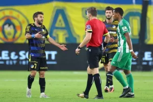 Άρης-ΑΠΟΕΛ: Φωτιά… στην κορυφή από την άσπρη βούλα!