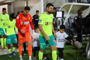 ΑΕΚ-ΑΕΛ: Με το δεξί ο Μπεν Σιμόν/Τριάρα και χαμόγελα! (Φώτος)
