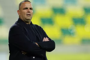 ΑΕΚ-ΑΕΛ: Με το δεξί ο Μπεν Σιμόν/Τριάρα και χαμόγελα! (Φώτος)