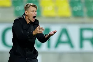 ΑΕΚ-ΑΕΛ: Με το δεξί ο Μπεν Σιμόν/Τριάρα και χαμόγελα! (Φώτος)