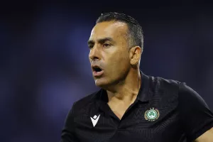 Ανόρθωση-Ομόνοια: Της "έσπασε" το αήττητο και την προσπέρασε! (Φώτος)