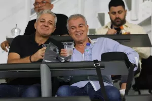 (Φωτορεπορτάζ) Ο κόσμος στο "Αλφαμέγα"