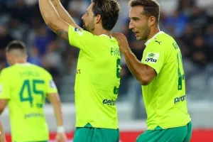 Απόλλων-ΑΕΚ: Έσπασε την "κατάρα" υπό το βλέμμα Μπεν Σιμόν (Φώτος)