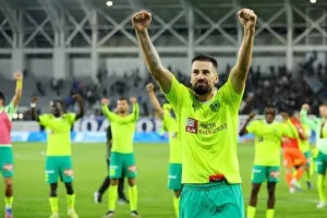 Απόλλων-ΑΕΚ: Έσπασε την "κατάρα" υπό το βλέμμα Μπεν Σιμόν (Φώτος)